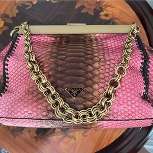 PRADA Pitone Infilatu Semitracolla Bag , Rare find
Thick golden chain